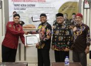 Dr. H. Achmad Fauzi Wongsojudo. SH. MH, Dikukuhkan Sebagai Bapak BPD Oleh PABPDSI Kabupaten Sumenep