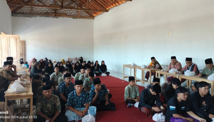 AWDI Berkolaborasi dengan KPU Sumenep Gelar Sosialisasi di Ponpes Tentang Keterlibatan Pemilih Pemula