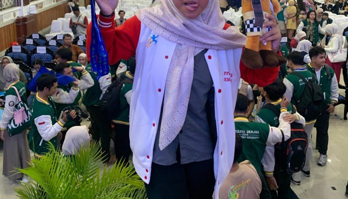 Nazilatus Shurdi Mahasiswi Unesa Asal Sumenep Berjaya dalam Abdidaya Ormawa 2024