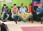 SDN PANAONGAN III DIPERCAYA KEPALA BPRS CABANG PASONGSONGAN DALAM SALURKAN SEDEKAH UNTUK ANAK YATIM