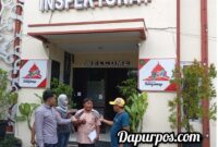 Foto : Farid GAKI Ketika sedang di wawancarai oleh awak media.