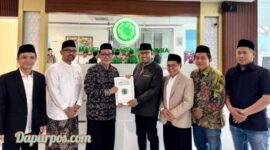 Foto : Nampak ketika Bupati Sumenep Achmad.Fauzi Wongsojudo Ketika menerima SK Pengangkatan