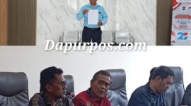 Gambar atas Ketua LBH FORpKOT Sumenep Herman Wahyudi, S.H.
Gambar bawah anggota FORpKOT ketika sedang melakukan audiensi bersama komisi III DPRD Sumenep