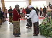 Haul Akbar dan Jamasan Pusaka: Wujud Pelestarian Budaya dan Identitas Sumenep sebagai Kota Keris