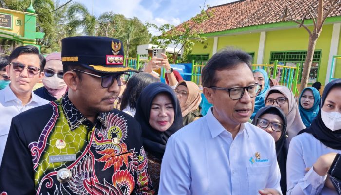 Menkes Tinjau Imunisasi Massal Campak di Sumenep, Target 70 Ribu Anak Tercapai Dua Pekan