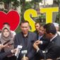 Foto : Dr. Rismon bersama Roy Suryo, Dokter Tifa Didampingi Rafly Harun Ketika Memberikan Keterangan Kepada Awak Media.