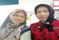 Foto : Keluarga Pasien Bersama Ibu Direktur RSUD dr. H. Moh. Anwar Sumenep dr. Hj. Erliyati.
